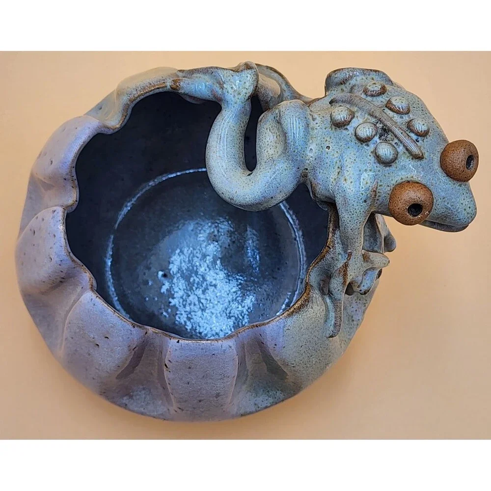 RARE ~ Steve Vasiliou Studio Art  Pottery  ~ Frog